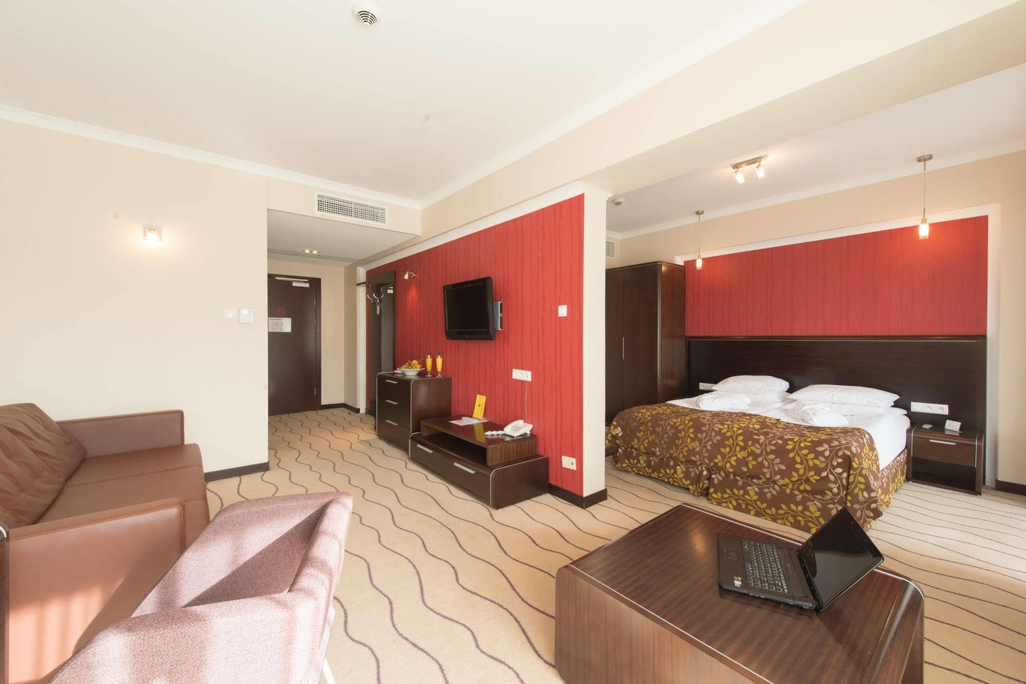 Hotel Leda Spa - Adults Only Kolobrzeg Ngoại thất bức ảnh